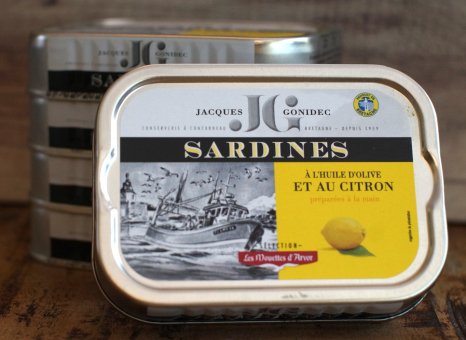 Sardinen in Olivenöl mit Zitrone 