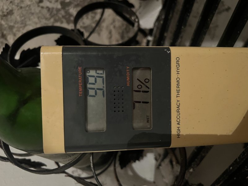 Artikelbild 3 des Artikels “1999er Château Pétrus Magnumflasche 1,5 l “