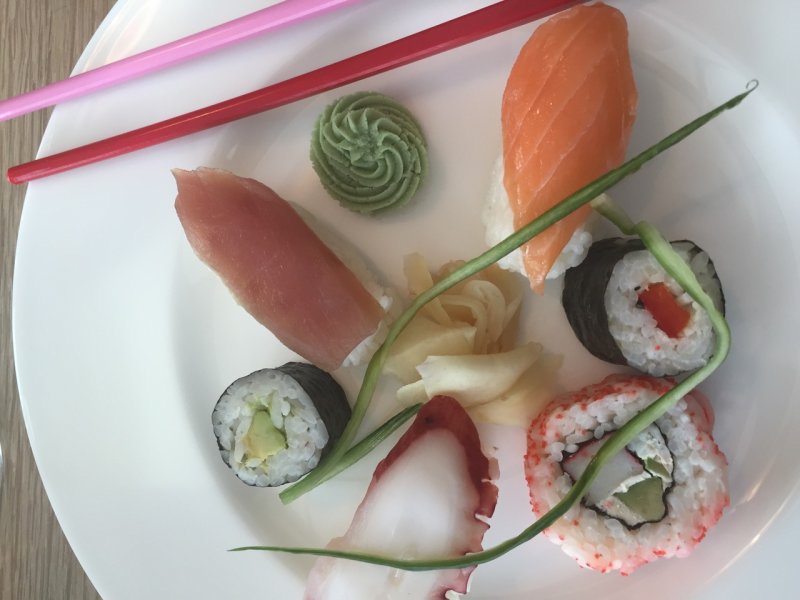 Artikelbild 6 des Artikels “Geschenkgutschein Sushi & Wein “